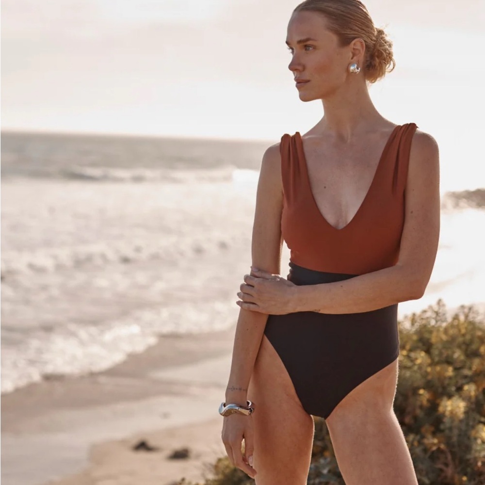 Summersalt One Piece Swimsuit - The Ruched Backflip